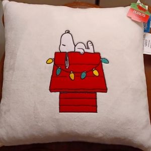 NWT Peanuts Snoopy Plush Christmas Pillow